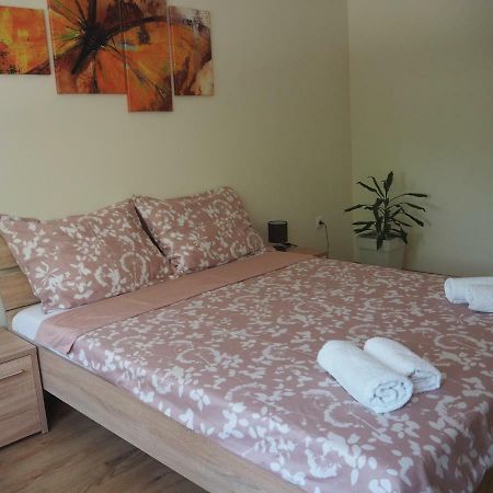 Apartment Marija Sremska Mitrovica Luaran gambar